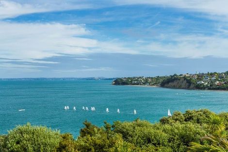 Photo of property in 1/25 Churchill Road, Murrays Bay, Auckland, 0630