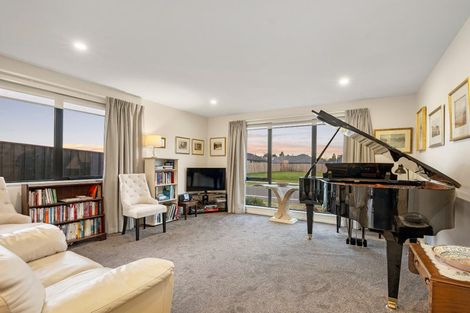 Photo of property in 8 Hanmer Crescent, Rangiora, 7400
