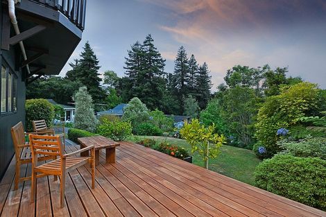 Photo of property in 3 Chichester Drive, Pinehaven, Upper Hutt, 5019