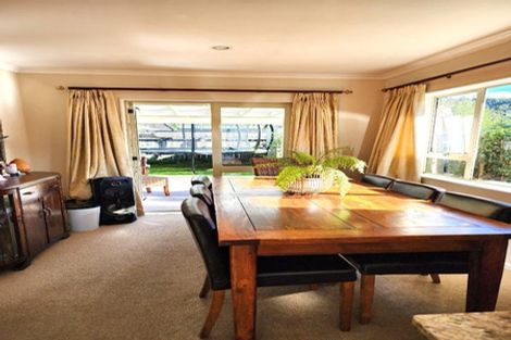 Photo of property in 2 Emerald Hill Drive, Birchville, Upper Hutt, 5018