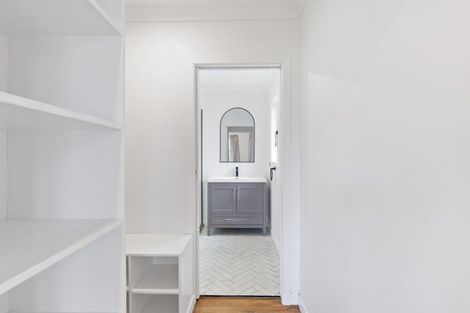 Photo of property in 62 Mount View Road, Melville, Hamilton, 3206