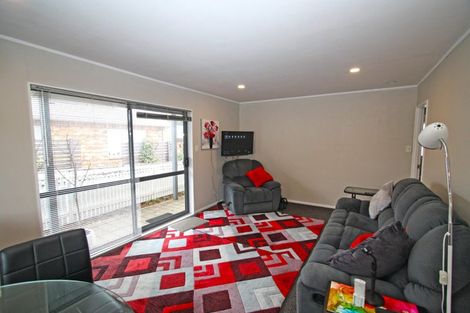 Photo of property in 47 Gilbert Street, New Plymouth, 4310