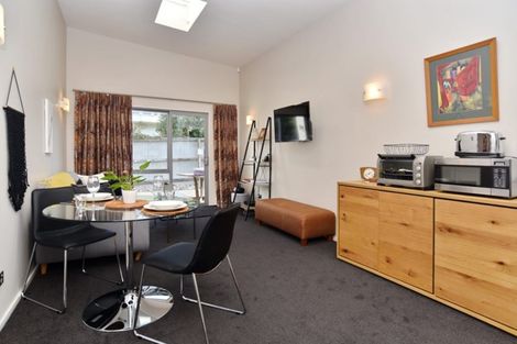 Photo of property in 11 Plynlimon Road, Fendalton, Christchurch, 8052