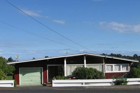 Photo of property in 150 Golf Road, Titirangi, Auckland, 0600