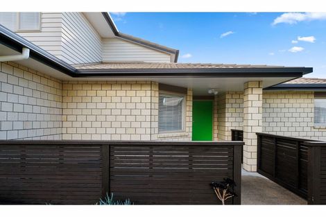 Photo of property in 33/64 Kawaha Point Road, Kawaha Point, Rotorua, 3010