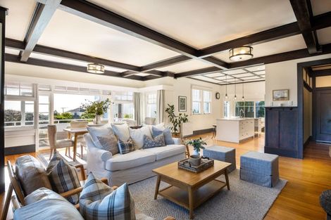 Photo of property in 22 Ridge Lane, New Plymouth, 4310