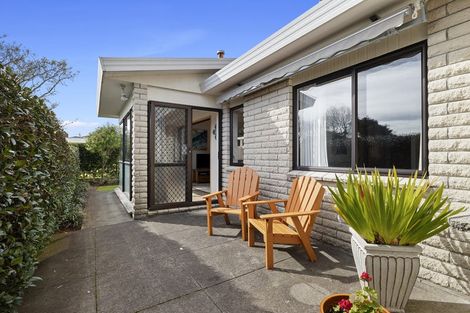 Photo of property in 3 Kura Street, Brooklands, New Plymouth, 4310