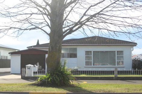 Photo of property in 2/123 Georges Drive, Napier South, Napier, 4110