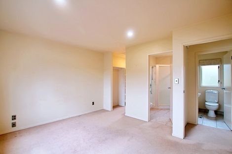 Photo of property in 2/23 Tui Glen Road, Birkenhead, Auckland, 0626