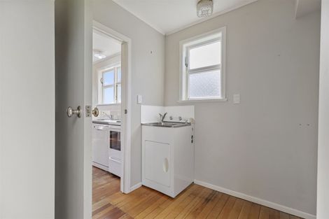 Photo of property in 12 Station Road, Te Puke, 3119