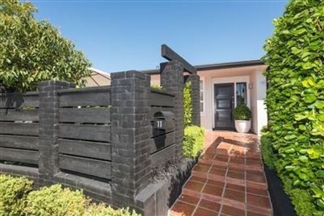 Photo of property in 11 Chislehurst Place, Bryndwr, Christchurch, 8052