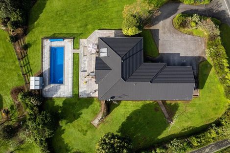 Photo of property in 395 Manutahi Road, Lepperton, New Plymouth, 4373