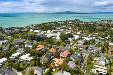 Photo of property in 88a Aberdeen Road, Campbells Bay, Auckland, 0620