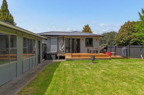 Photo of property in 19 La Trobe Place, Utuhina, Rotorua, 3015