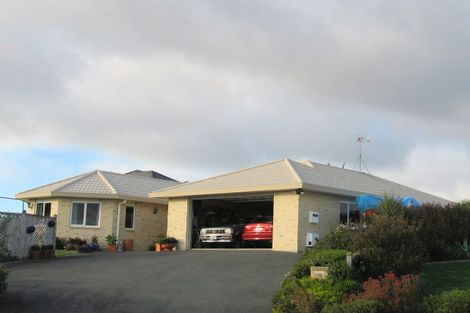 Photo of property in 14 Compass Court, Paraparaumu, 5032