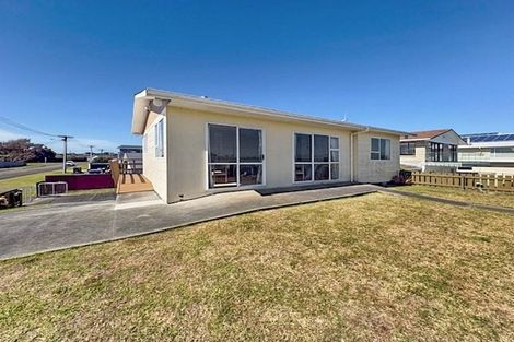 Photo of property in 34 Linklater Avenue, Foxton Beach, Foxton, 4815