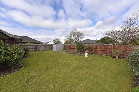 Photo of property in 22 Inglewood Place, Avonhead, Christchurch, 8042