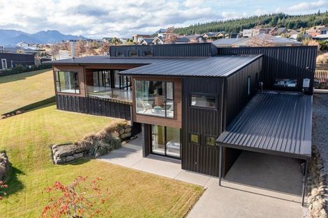 Photo of property in 3 Westview Road, Wanaka, 9305