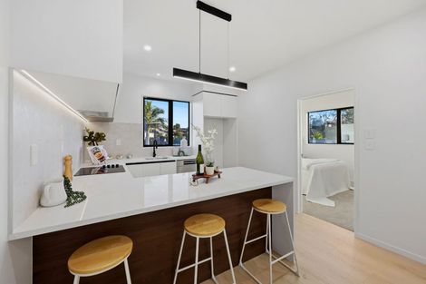 Photo of property in 13c Meadway, Sunnyhills, Auckland, 2010