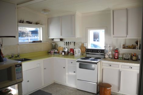 Photo of property in 56 Belt Street, Waimate, 7924