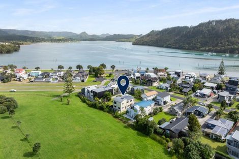 Photo of property in 617b Harbour View Road, Whangamata, 3620