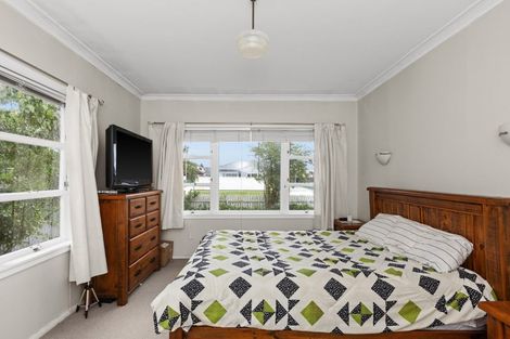 Photo of property in 18 Avenue Road, Greenmeadows, Napier, 4112