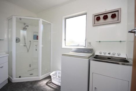 Photo of property in 321a Given Avenue, Whangamata, 3620