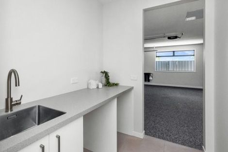 Photo of property in 5 Wai Whatu Street, Meeanee, Napier, 4110