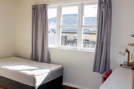 Photo of property in 18 Saint Leonards Road, Kelston, Auckland, 0602