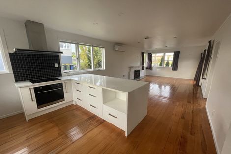 Photo of property in 35 Chorley Avenue, Massey, Auckland, 0614