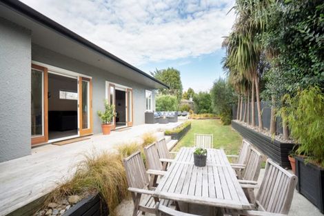 Photo of property in 4 Stirling Crescent, Hokowhitu, Palmerston North, 4410