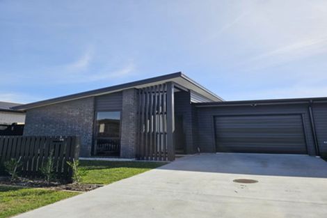 Photo of property in 16 Inaka Place, Poike, Tauranga, 3112