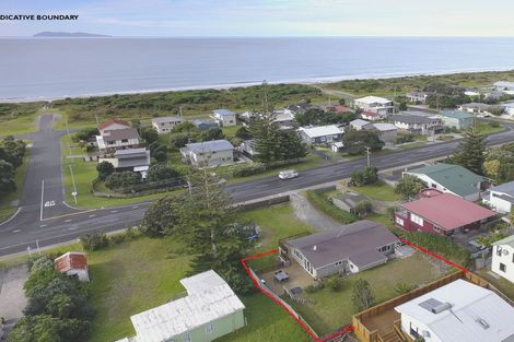Photo of property in 174a Seaforth Road, Waihi Beach, 3611