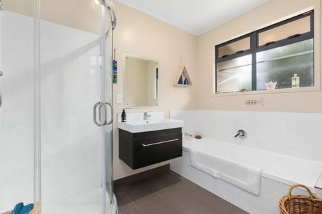 Photo of property in 64 Manuwai Drive, Matua, Tauranga, 3110