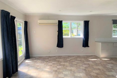 Photo of property in 38 Hollyford Avenue, Bryndwr, Christchurch, 8053