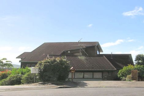 Photo of property in 9 Higham Ferrers Place, Red Beach, 0932