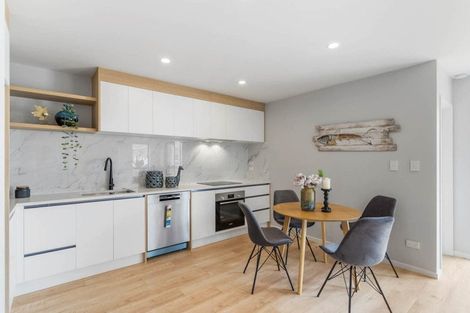 Photo of property in 17 Morus Road, Massey, Auckland, 0614