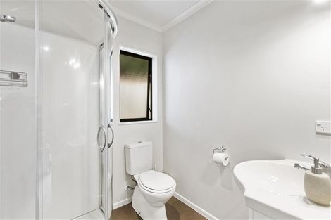 Photo of property in 17a Callis Avenue, Opaheke, Papakura, 2113