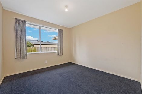 Photo of property in 5 Sophora Place, Parklands, Christchurch, 8083