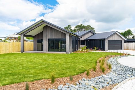 Photo of property in 6 Paulene Anne Place, Mangawhai Heads, Mangawhai, 0505