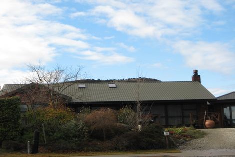 Photo of property in 22 Aeolus Place, Wanaka, 9305