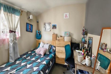 Photo of property in 2 Halswell Street, Mangere East, Auckland, 2024