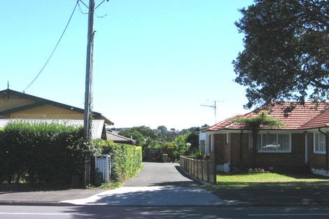 Photo of property in 133a Onewa Road, Northcote, Auckland, 0627