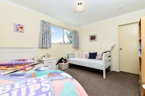 Photo of property in 29 Greenfield Drive, Western Heights, Hamilton, 3200