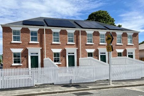 Photo of property in 30 Hargest Crescent, Saint Kilda, Dunedin, 9012