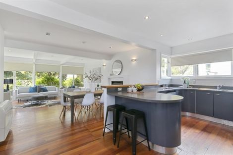 Photo of property in 9 Wyndrum Avenue, Waterloo, Lower Hutt, 5011