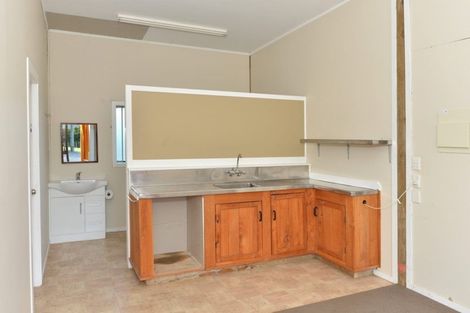 Photo of property in 942 Tapuhi Road, Hukerenui, Hikurangi, 0182