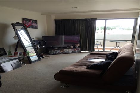 Photo of property in 4e/30 Westward Ho, Glen Eden, Auckland, 0602