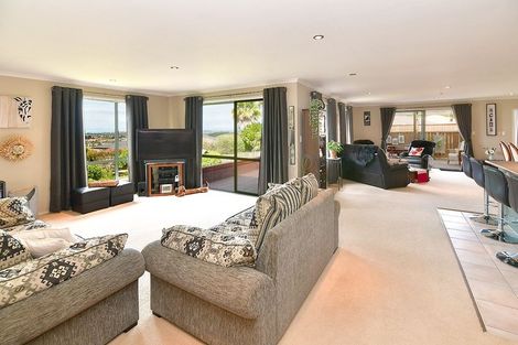 Photo of property in 1157 Whangaparaoa Road, Gulf Harbour, Whangaparaoa, 0930