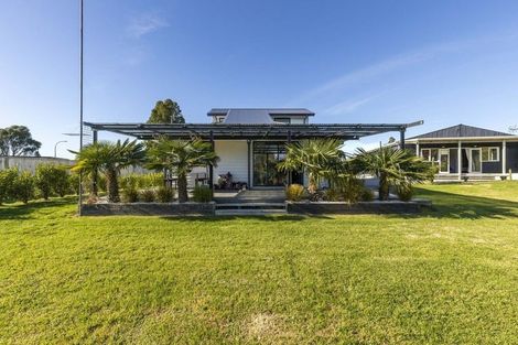 Photo of property in 62 Maire Street, Inglewood, 4330